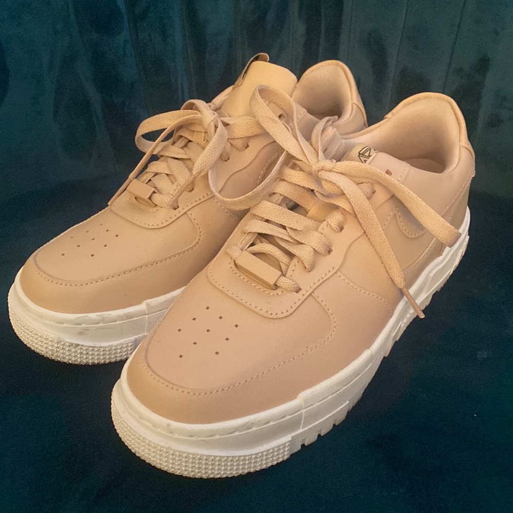 Beige/Pink Air Force Pixels Size 7.5 🤍